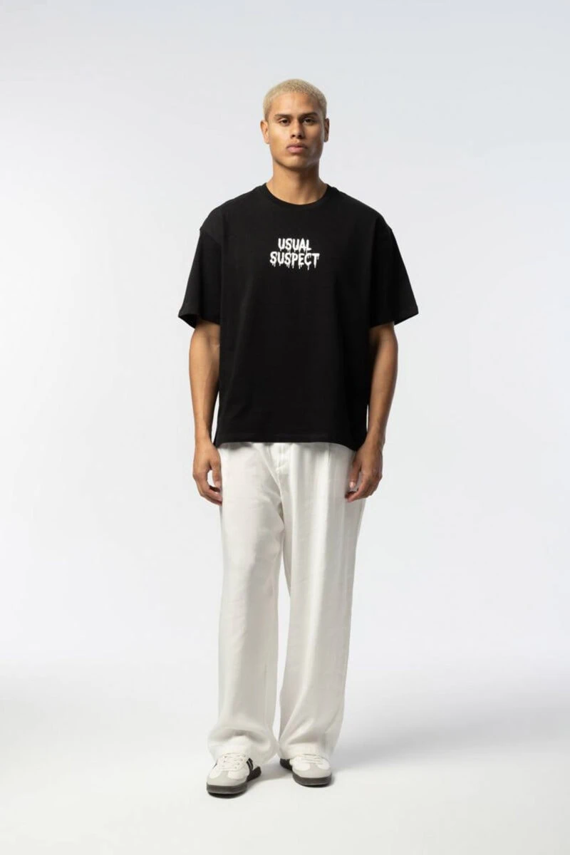 Usual Suspect Design Unisex T-Shirt - Image 4