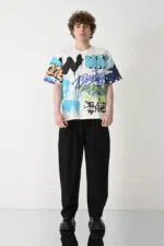 White Graffiti Design T-Shirt - Image 5